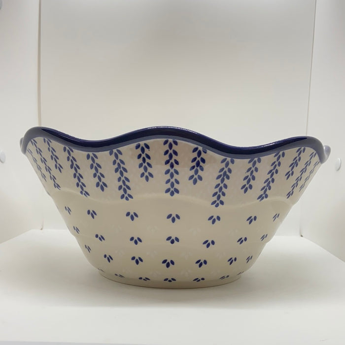 693 ~ Bowl ~ Wavy Edge ~ Large ~ 12" ~ 2400X