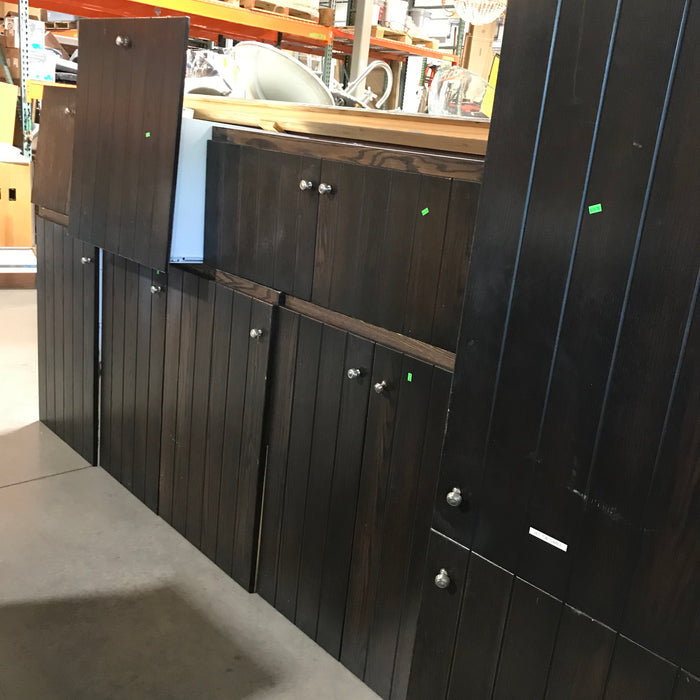 8 pc Dark Stained Oak, 6 Uppers, 1 Pantry, 1 Trash Drawer, Cabinet Set