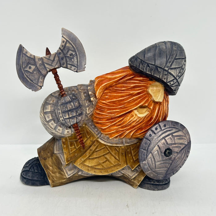 Leaning Warrior Nochale - 001