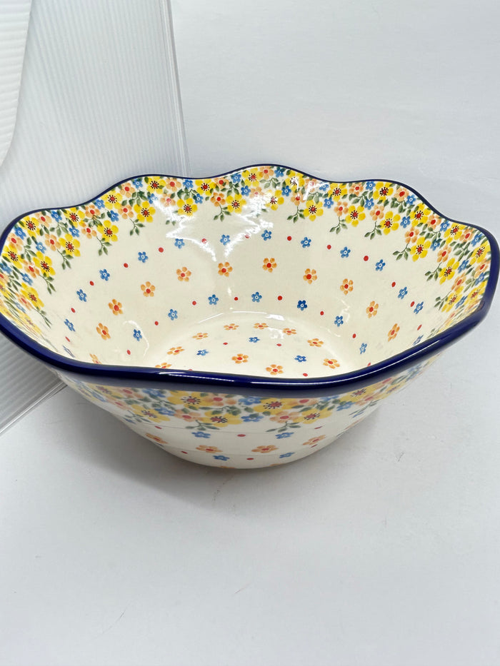 Bowl ~ Wavy Edge ~ Medium ~ 10 inch ~ 2225X ~ T3*