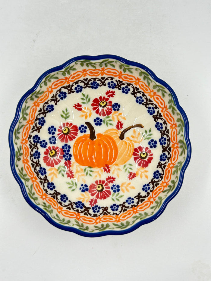 Scalloped Dish - PS30