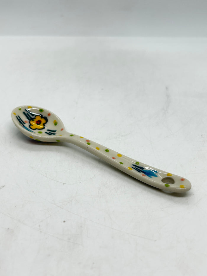 Spoon ~ Small ~ 5.25 inch ~ U4884 ~ U3*