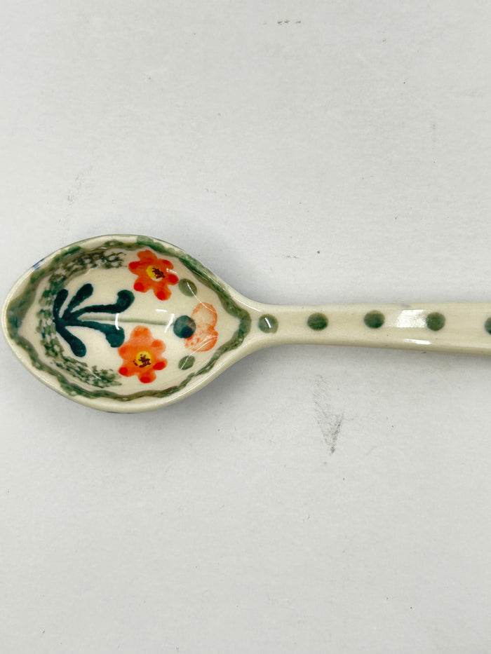 Spoon ~ Medium ~ 6.25 inch ~ 0560 ~ T3*