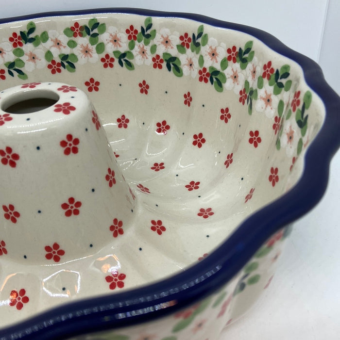 Baker ~ Bundt Pan ~ 2352x