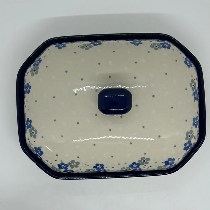 Baker ~ Covered Casserole ~ 8"W x 10.25"L ~ 2381X ~ T4!