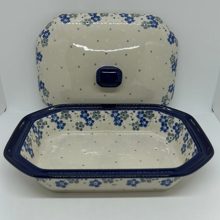 Baker ~ Covered Casserole ~ 8"W x 10.25"L ~ 2381X ~ T4!