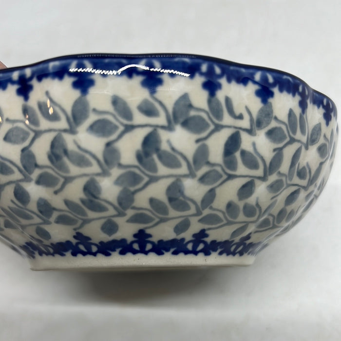Bowl ~ 4.5 inch ~ U4830 ~ U3*