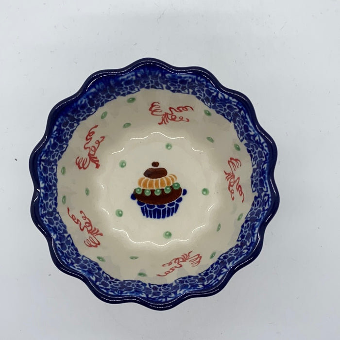 Bowl ~ Fluted ~ 4.25 W ~ 1597X ~ T3!