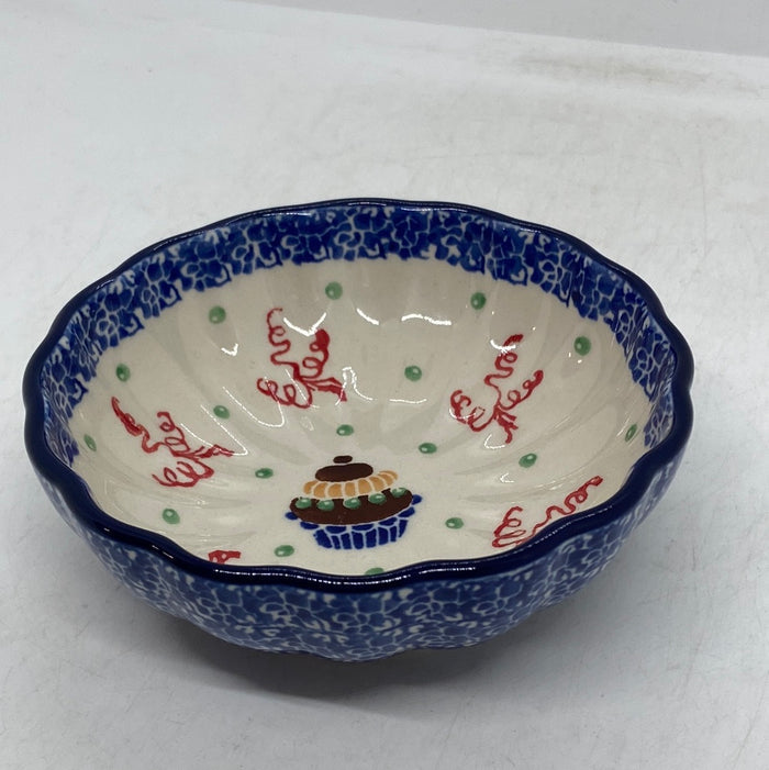Bowl ~ Scalloped ~ 4.5 inch ~ 1597x ~ T3!