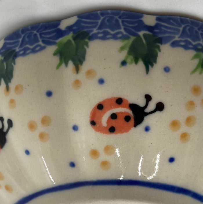 Bowl ~ Scalloped ~ 4.5 inch ~ 1759X- T3*