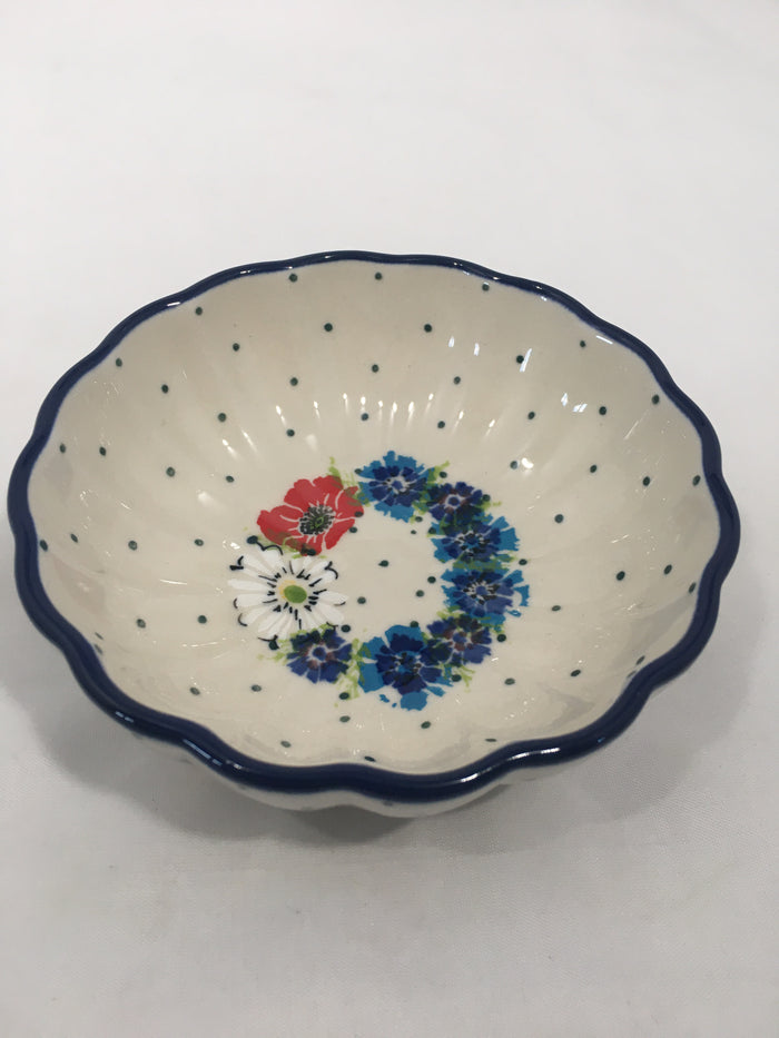 Bowl ~ Scalloped ~ 4.5 inch ~ 2510X - T3!