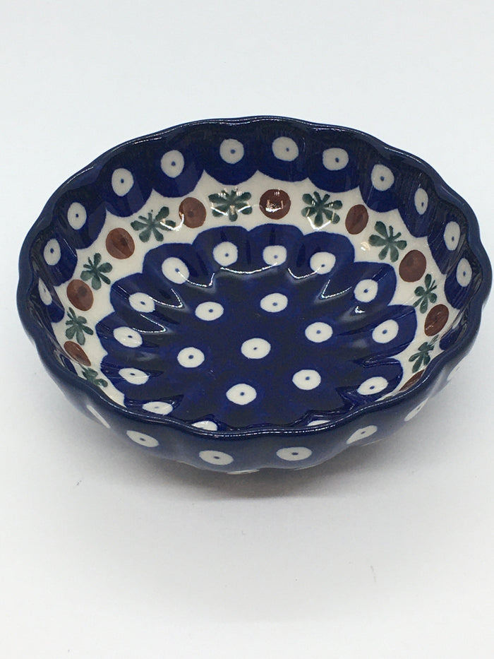 Bowl ~ Scalloped ~ 4.5 inch ~ 70x ~ T3*