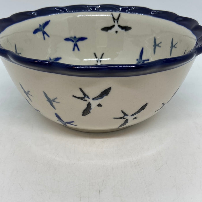 Bowl ~ Scalloped Edge ~ 7 inch ~ U4832 - U2