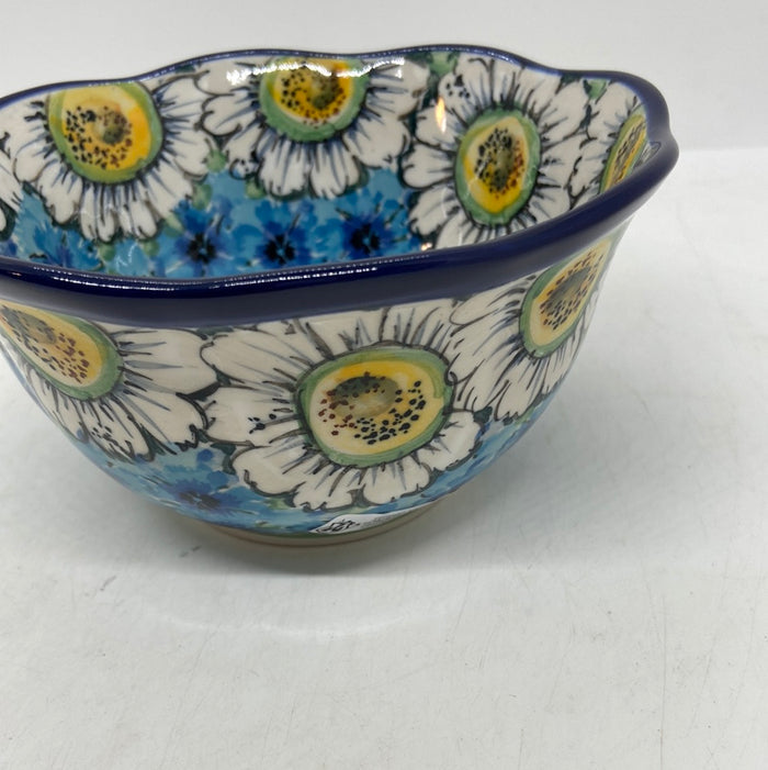 Bowl ~ Wavy Edge ~ 5.75 inch ~ U4736 - U7!