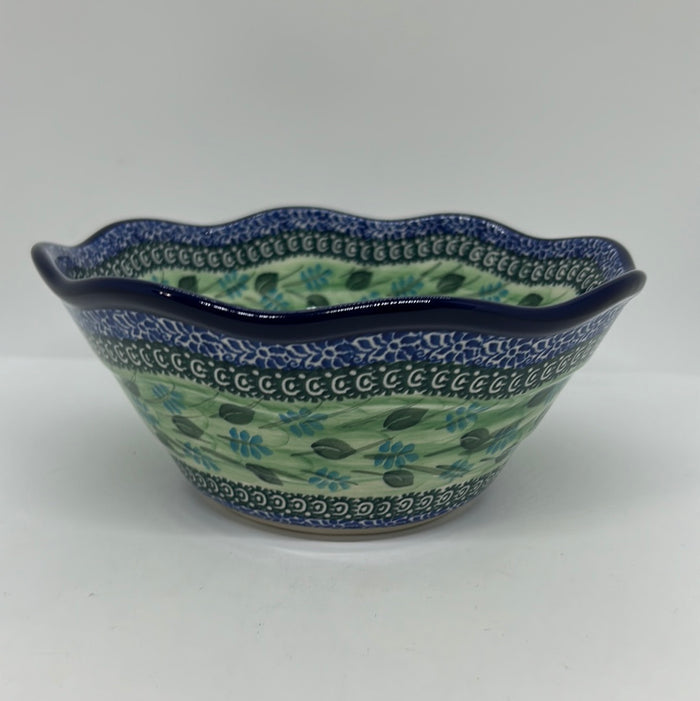 Bowl ~ Wavy Edge ~ Small ~ 8 inch ~ U4612 ~ U4!