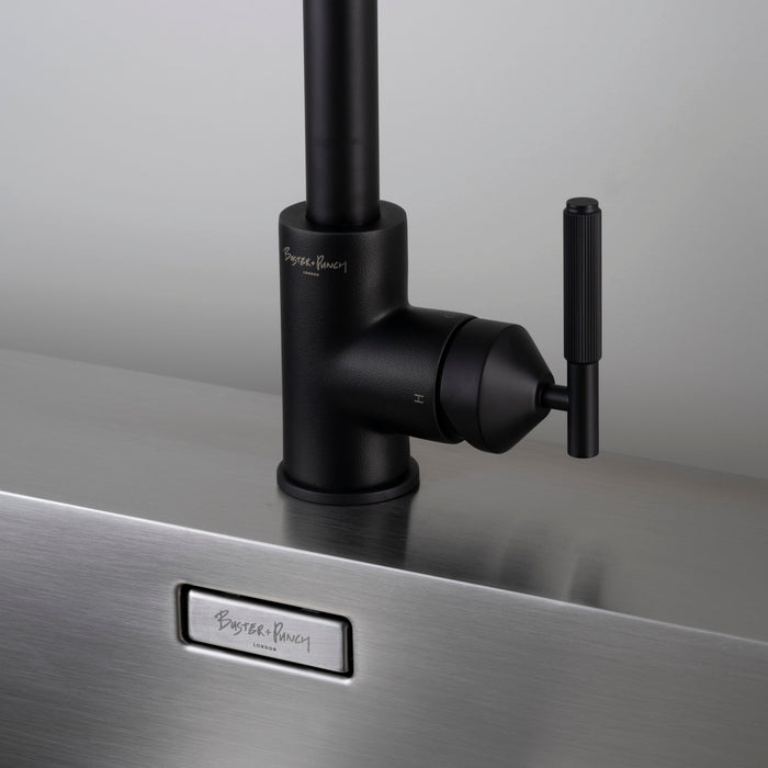 Buster + Punch Kitchen Faucet | Dual-Spray Pull-out Mixer | Linear