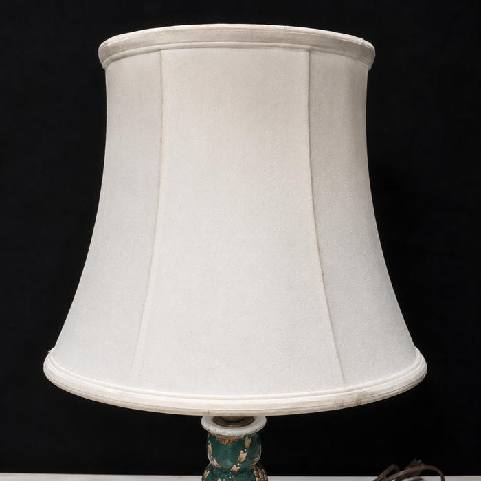 Circa 1960s Porcelian Chinoiserie Style Table Lamp 11"Dx24"