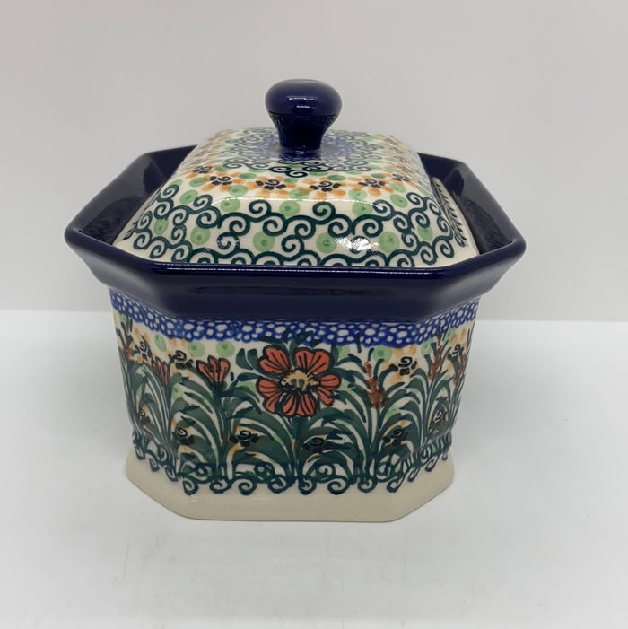 Covered Container ~ 4"H x 4"W x 6"L ~ U1491 ~ U6