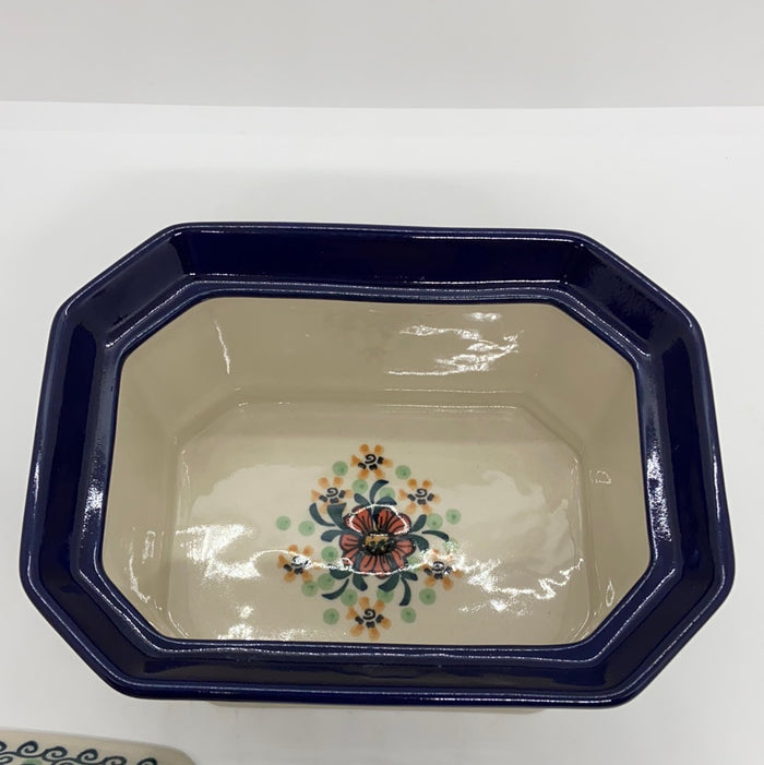 Covered Container ~ 4"H x 4"W x 6"L ~ U1491 ~ U6
