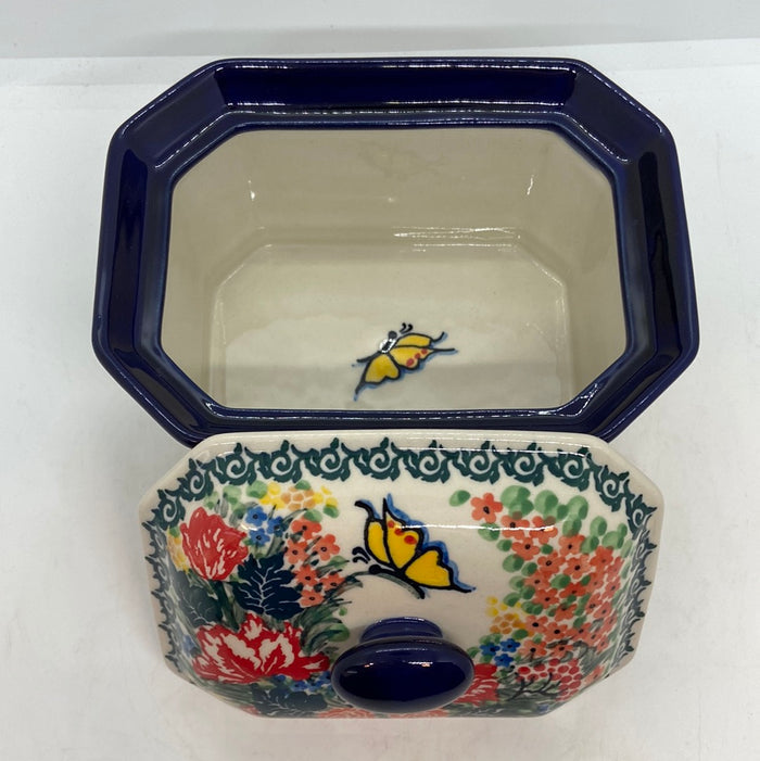 Covered Container ~ 4"H x 4"W x 6"L ~ U3282 ~ U4