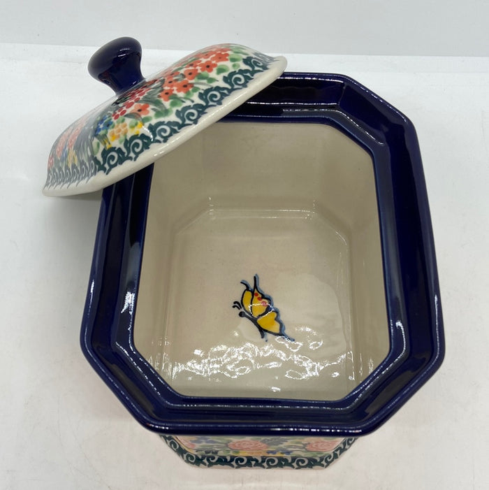 Covered Container ~ 4"H x 4"W x 6"L ~ U3282 ~ U4