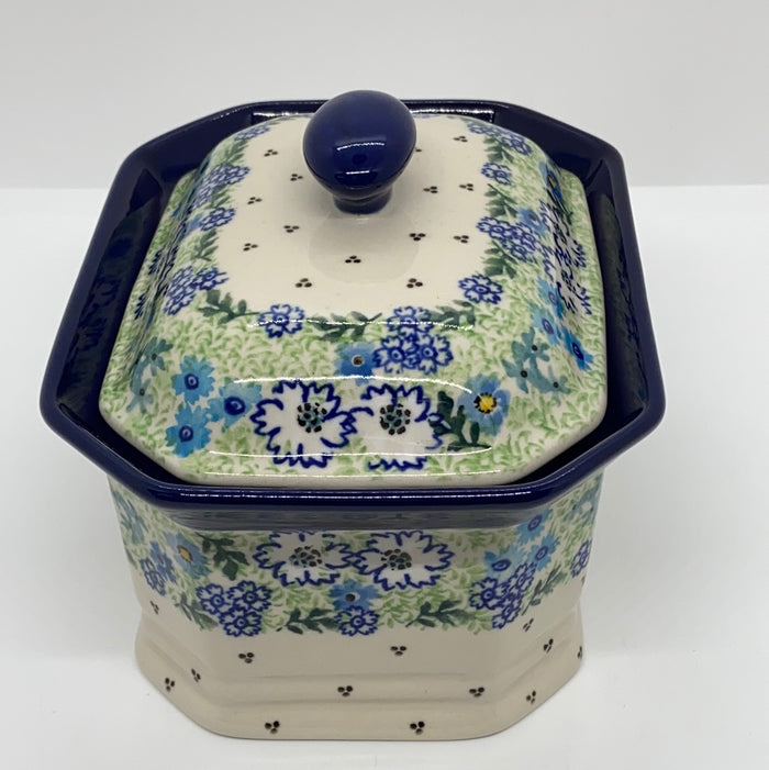 Covered Container ~ 4"H x 4"W x 6"L ~ U4734 ~ U4