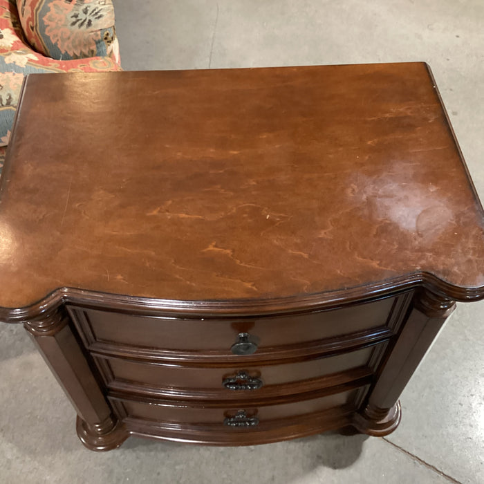 Dark Finish Carved Wood Column Detail 3 Drawer Nightstand 26"x 18"x 26.5"