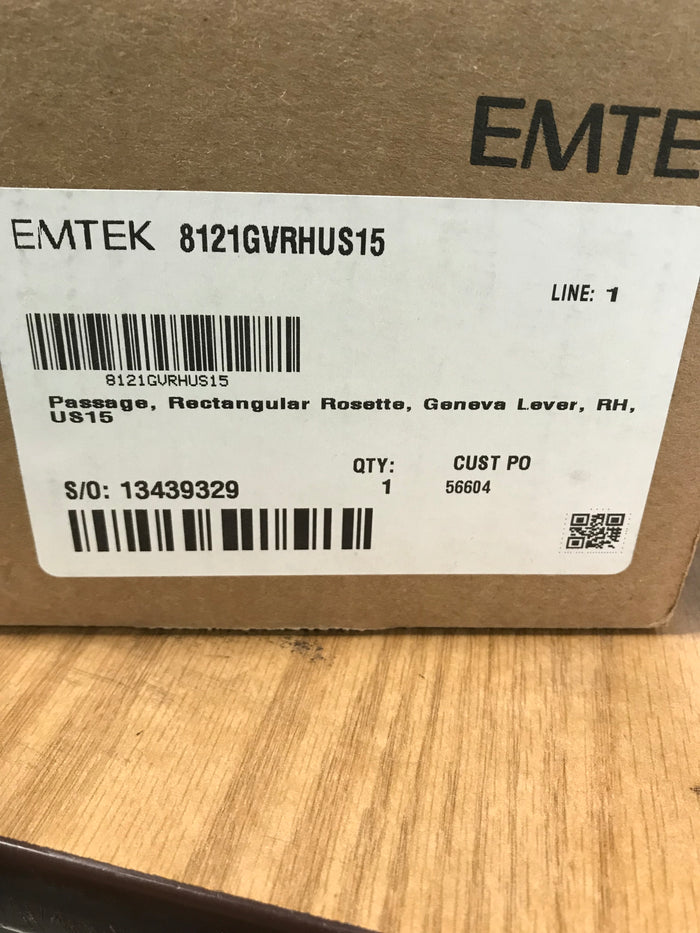 EMTEK Geneva Satin Nickel Passage RH with Rectangular Back Plate