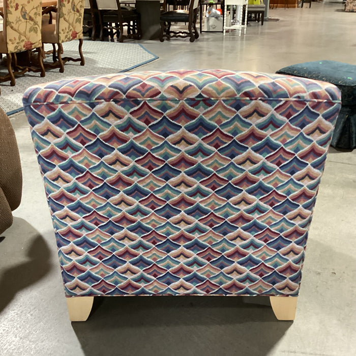 Ethan Allen Blue Red Pink Green Fan Design Chair 34"x 32"x 35"