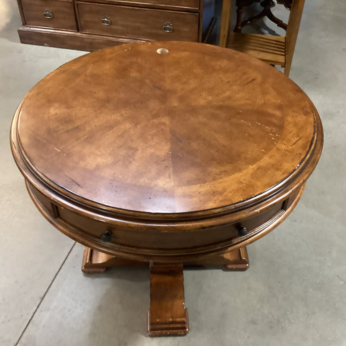 Furniture Land South Round Finished Veneer & Wood 1 Drawer Accent Table 36" Diameter x 30"