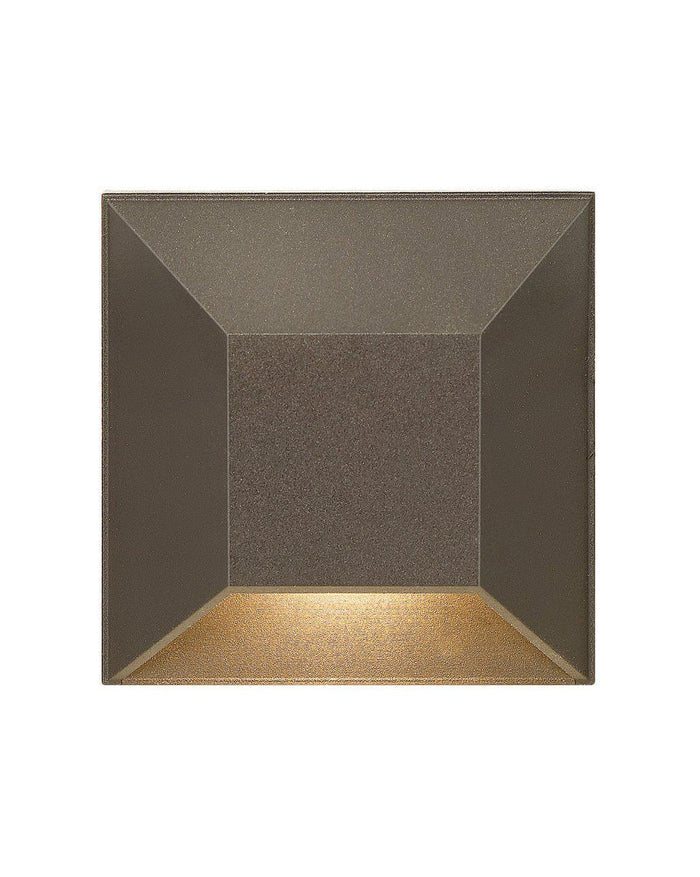 Hinkley Nuvi Square Outdoor Deck Sconce