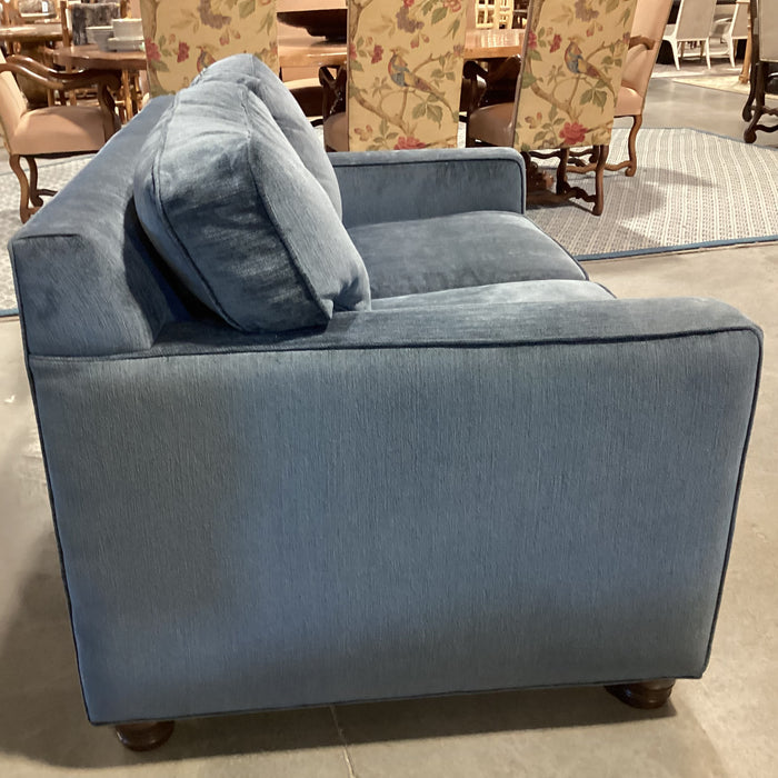 Kravet Furniture Blue Chenille Woven Down Mix Loveseat Sofa 58"x 38"x 33"