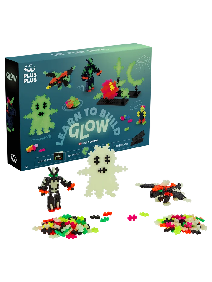 Plus-Plus Learn to Build Glow-in-the-Dark set with 500 pieces – includes 160 glow-in-the-dark and 340 neon pieces with 2 baseplates for spooky, creative fun