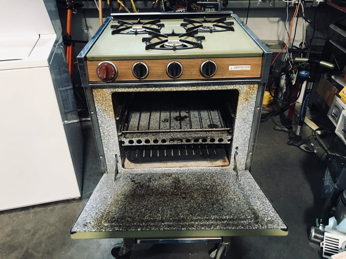 Magic Chef Green 3 Burner Mini Propane Range 21.5"x 20"x 18"
