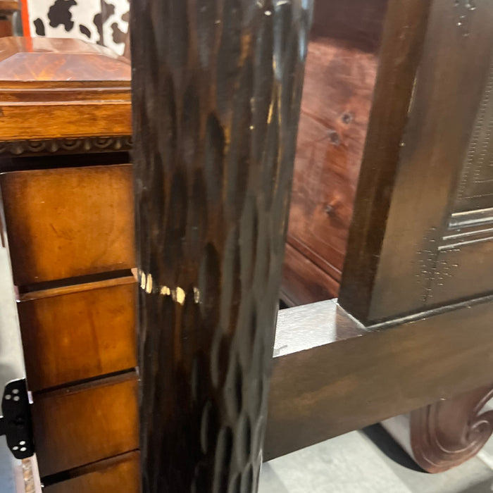 Queen Solid Dark Finish Wood Log Style Bed Set With Metal Clad Accents 77"x 91.5"x 72"