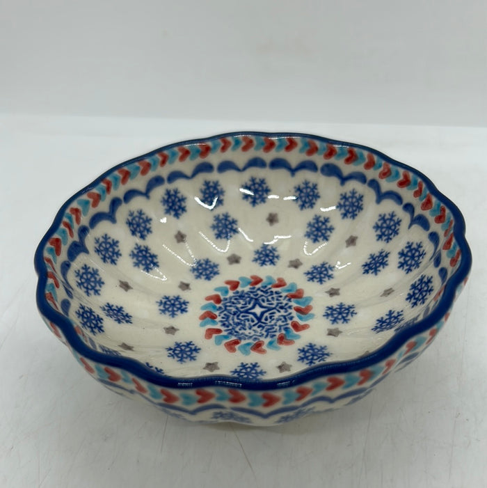 Scalloped Dish - PS01