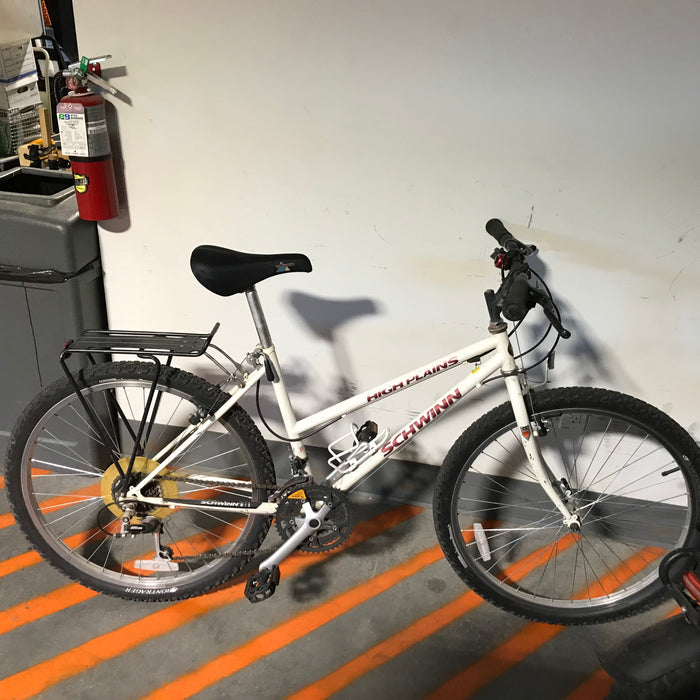 Schwinn High Plains Shifter White 7 Speed Mountain Bike
