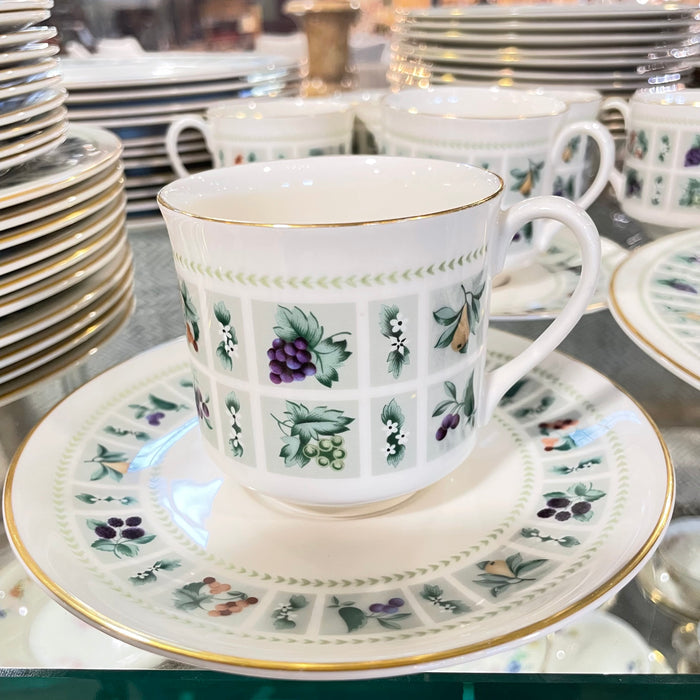 Set of 88 Vintage Royal Doulton Tapestry Bone China Dinnerware, Made in England