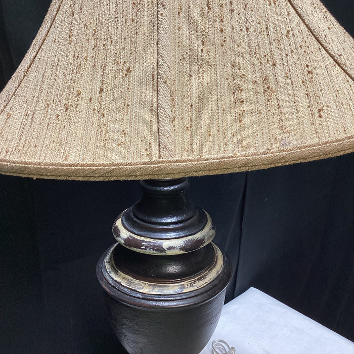 Traditional Style Table Lamp With Beige Woven Shade (1) 20" x 36" x 7 3/4"