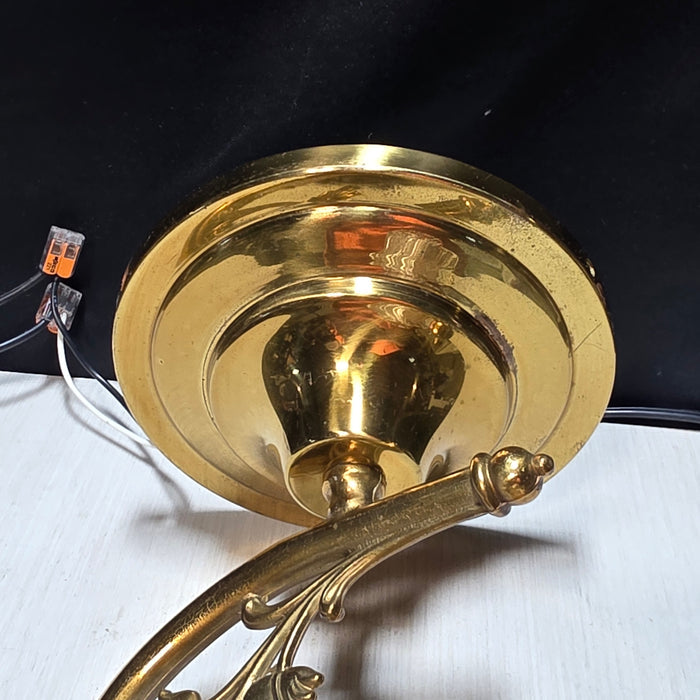 Vintage Brass Floral Single Light Sconce with Amber/Gold Flecks in Glass and Leafy Arm 6"x12"x11"