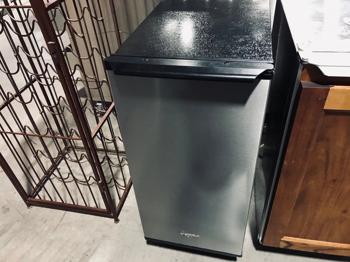 Whirlpool Stainless Steel Ice Maker 15"x 24"x 34"
